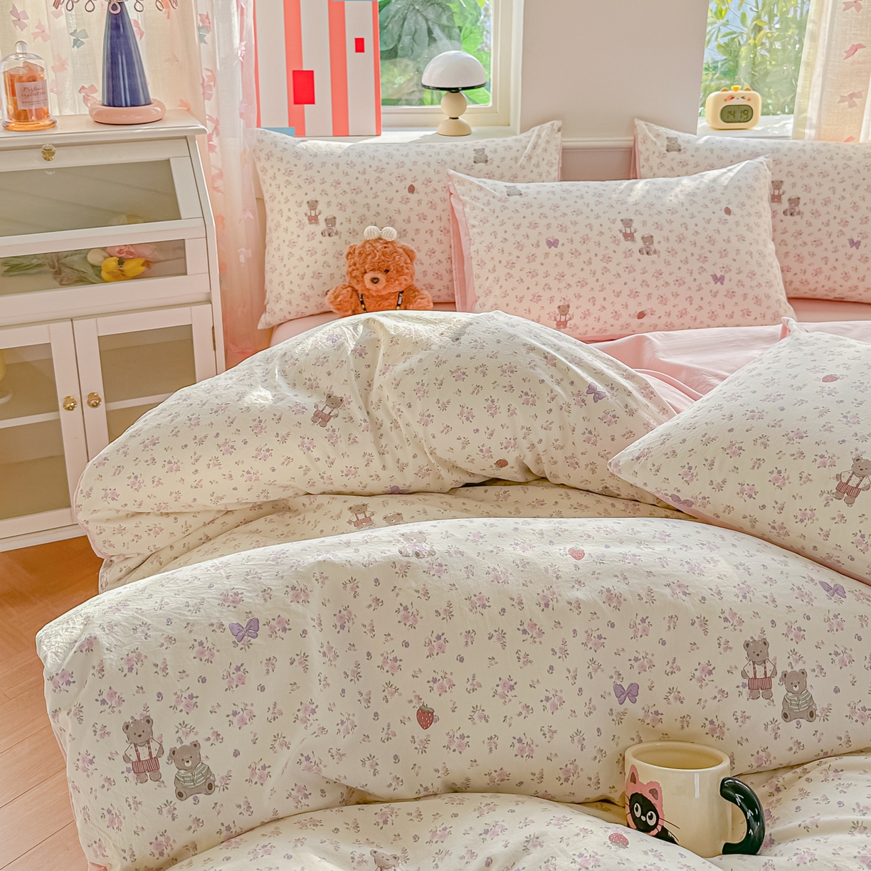 91家纺网 家纺一手货源 找家纺 斯卡诺家纺 2026新款春夏古法水洗仿棉云感纱四件套小布袋五件套 哆咪熊