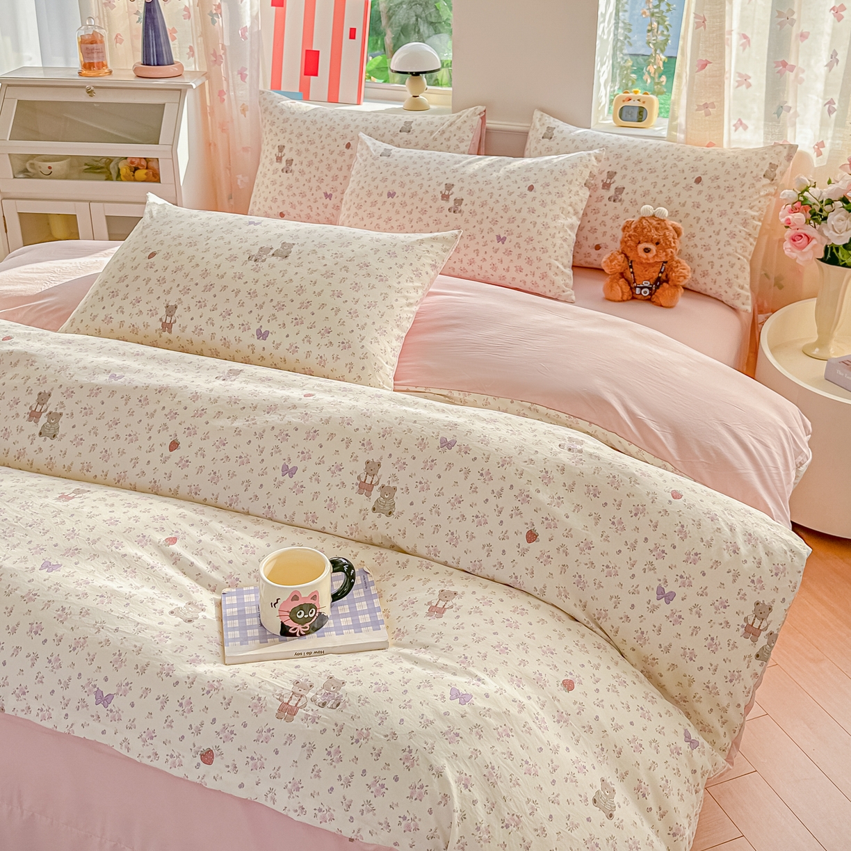 91家纺网 家纺一手货源 找家纺 斯卡诺家纺 2026新款春夏古法水洗仿棉云感纱四件套小布袋五件套 哆咪熊