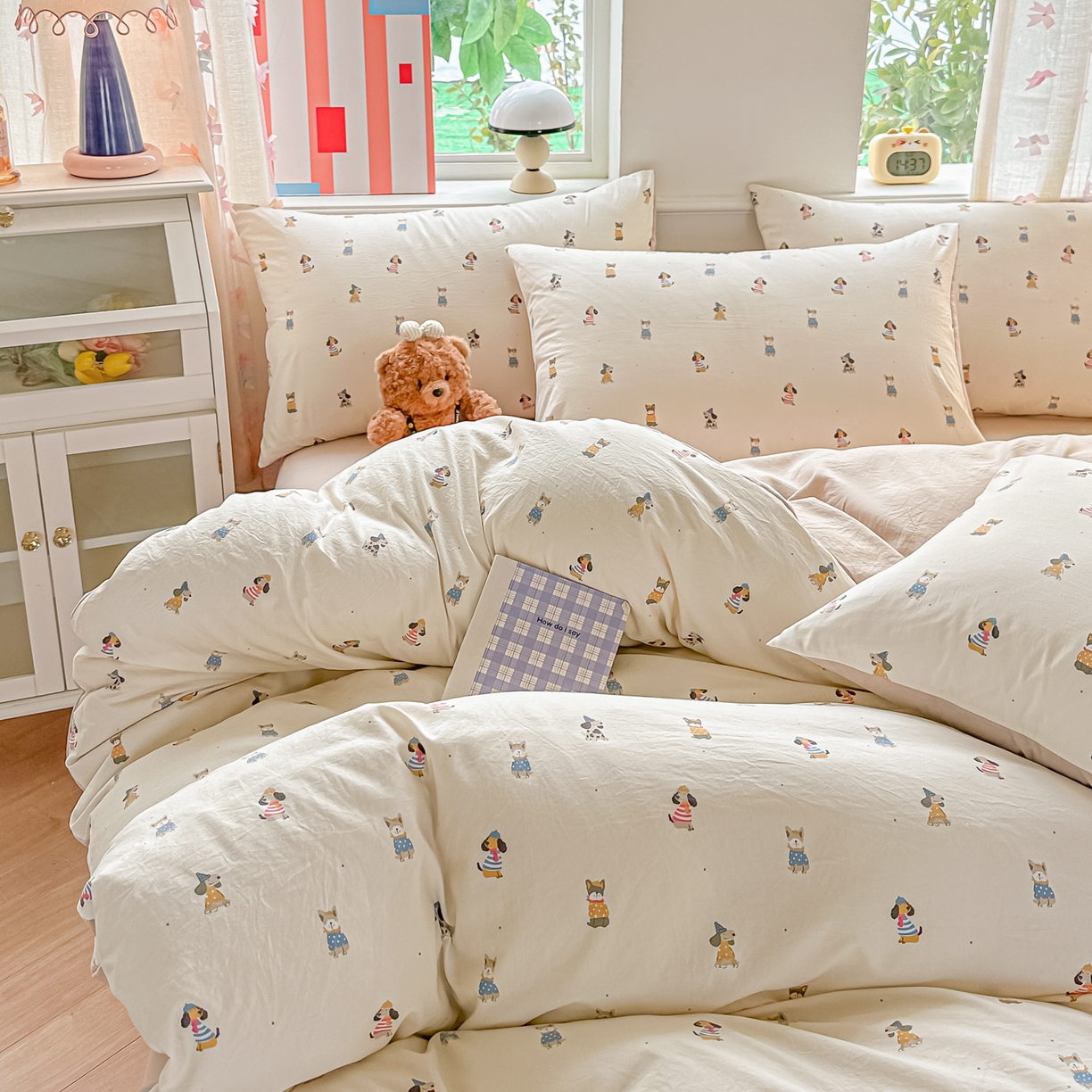 91家纺网 家纺一手货源 找家纺 斯卡诺家纺 2026新款春夏古法水洗仿棉云感纱四件套小布袋五件套 狗狗家族