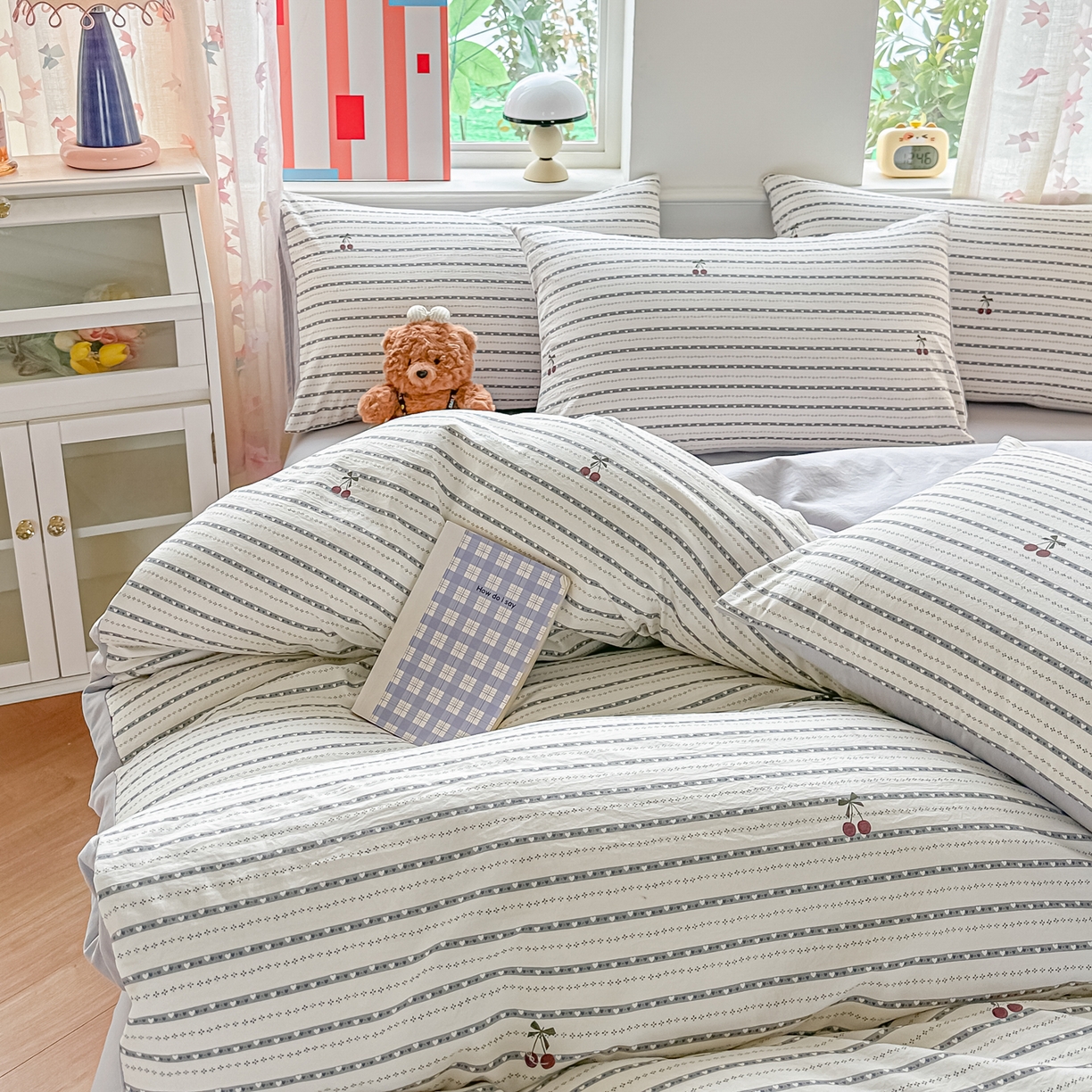 91家纺网 家纺一手货源 找家纺 斯卡诺家纺 2026新款春夏古法水洗仿棉云感纱四件套小布袋五件套 灰樱桃