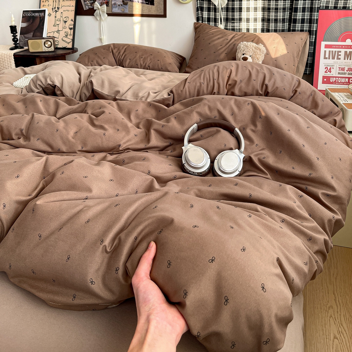 91家纺网 家纺一手货源 找家纺 赫然 2026新款水洗双层纱四件套 焦糖咖