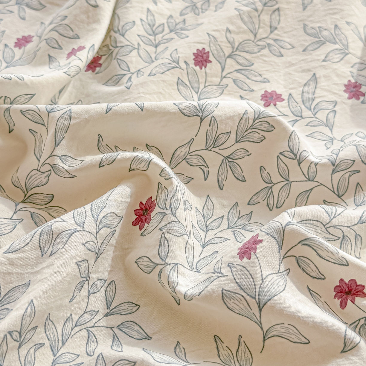 91家纺网 家纺一手货源 找家纺 斯卡诺家纺 2026新款春夏古法水洗仿棉云感纱四件套小布袋五件套 满园春色