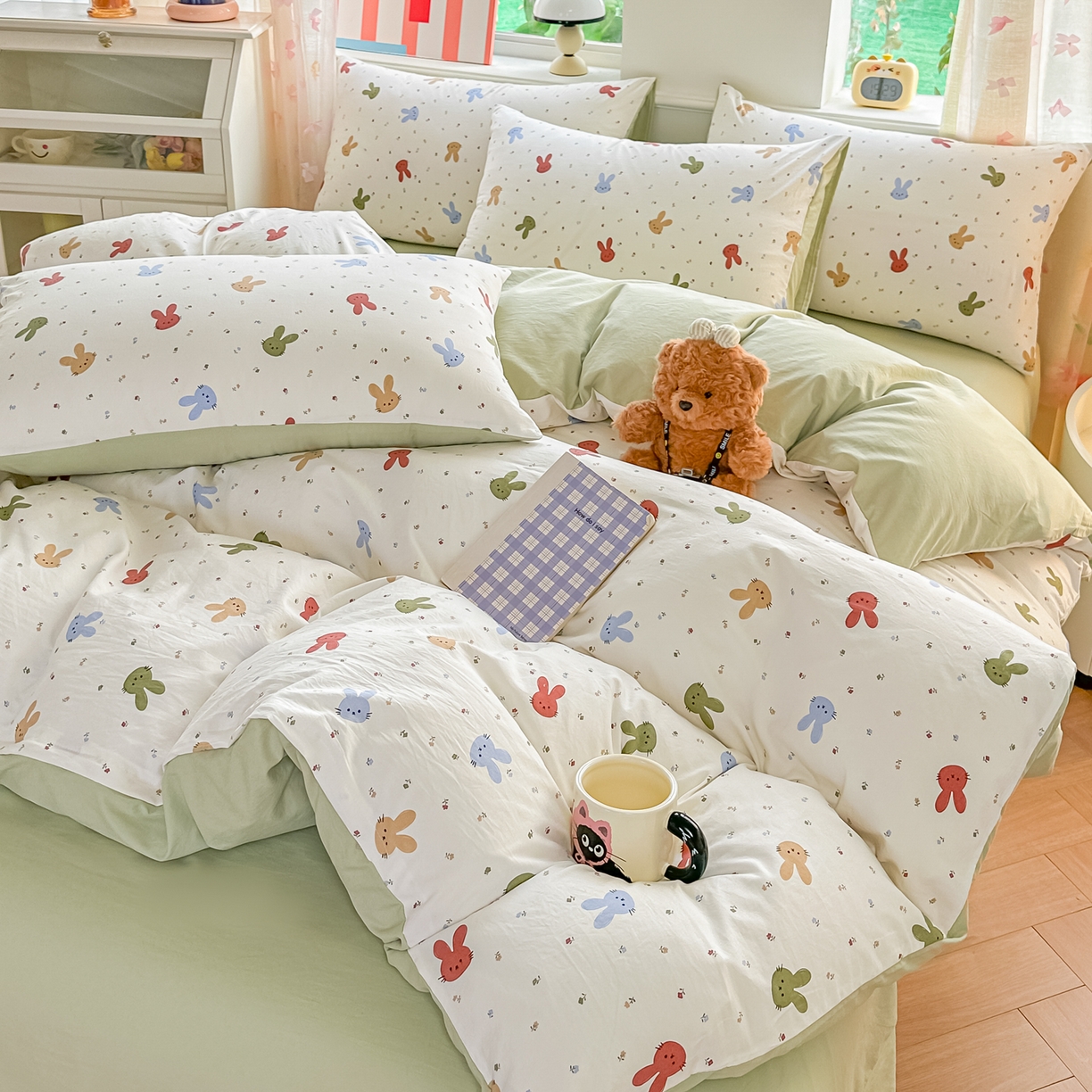 91家纺网 家纺一手货源 找家纺 利禾家纺 2026新款春夏古法水洗仿棉云感纱四件套小布袋五件套 熊布布