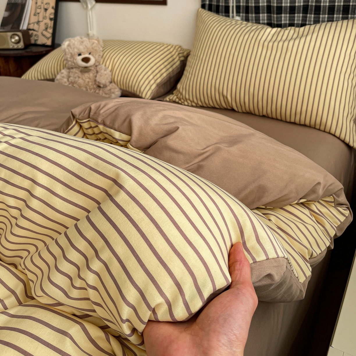 91家纺网 家纺一手货源 找家纺 赫然 2026新款水洗双层纱单品被套 柠檬咖条