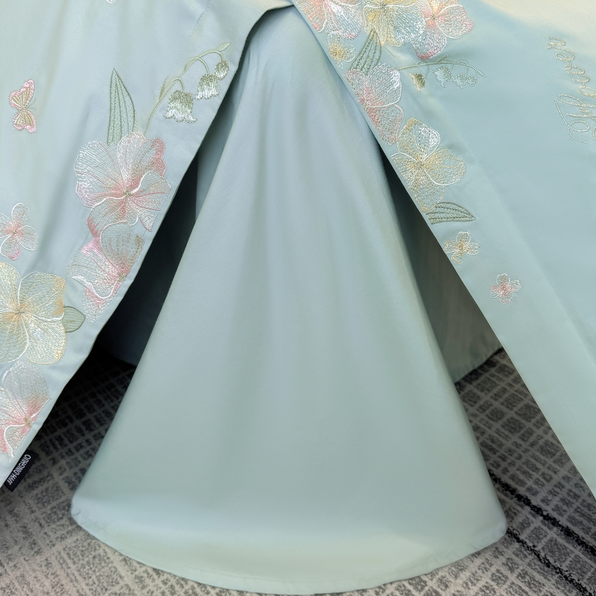 91家纺网 家纺一手货源 找家纺 家居1号家纺 2026新款长绒棉纯棉刺绣四件套-蝴蝶兰系列 蝴蝶兰-繁星兰