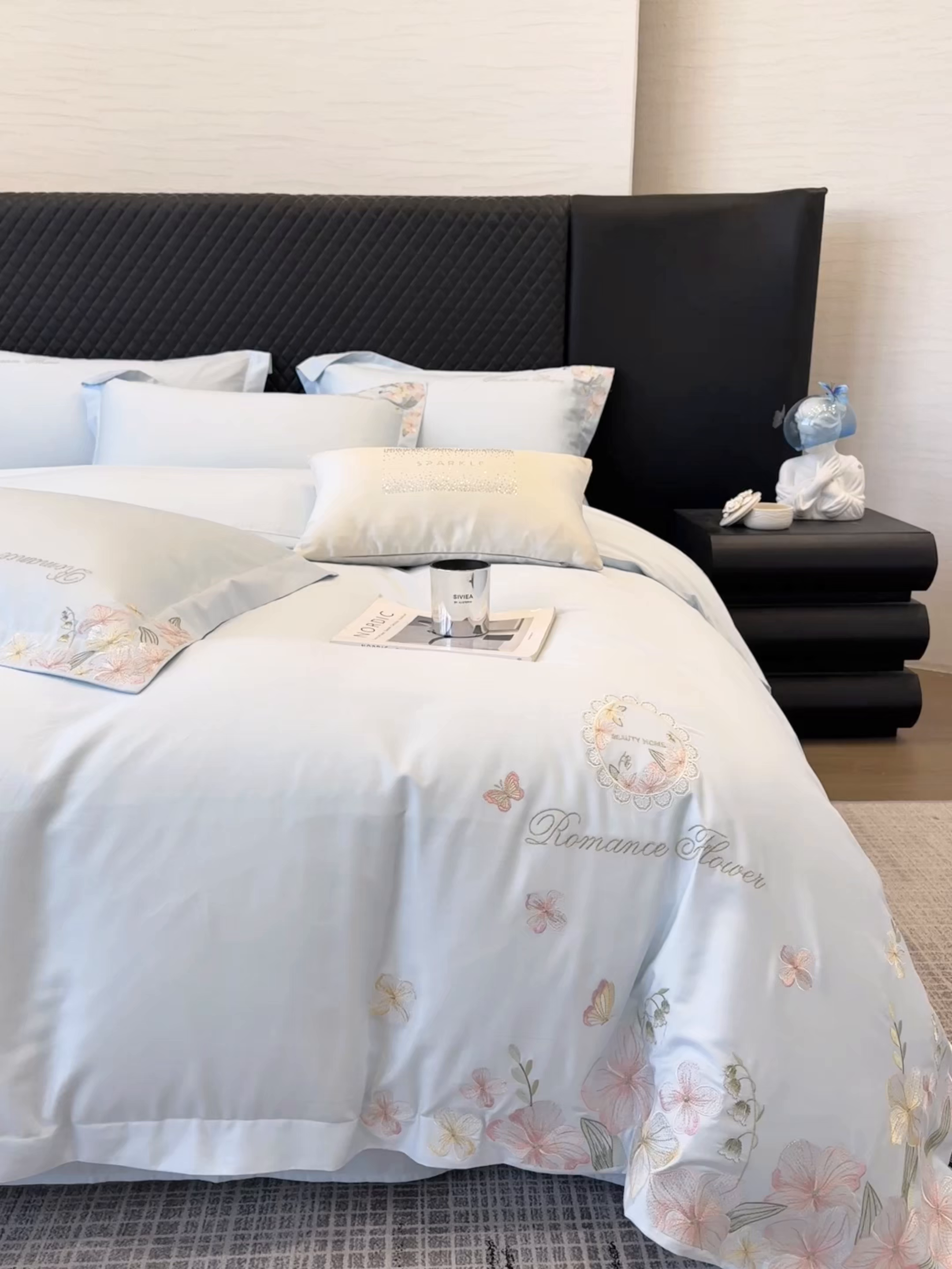 91家纺网 家纺一手货源 找家纺 家居1号家纺 2026新款长绒棉纯棉刺绣四件套-蝴蝶兰系列 蝴蝶兰-温馨蓝