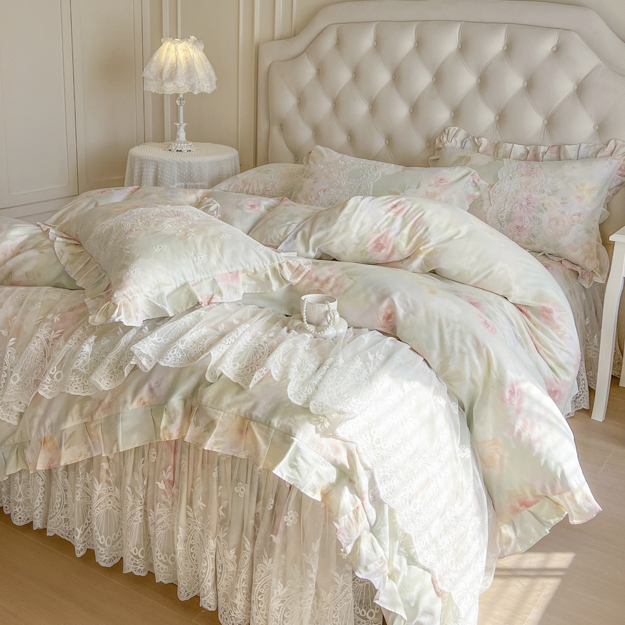 91家纺网 家纺一手货源 找家纺 恋尚 2026新款全棉印花床笠式裙四件套（控价268/278/288/298/288/298/308) 春浅