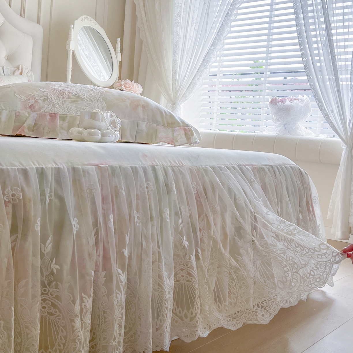 91家纺网 家纺一手货源 找家纺 恋尚 2026新款全棉印花床笠式裙四件套（控价268/278/288/298/288/298/308) 春浅