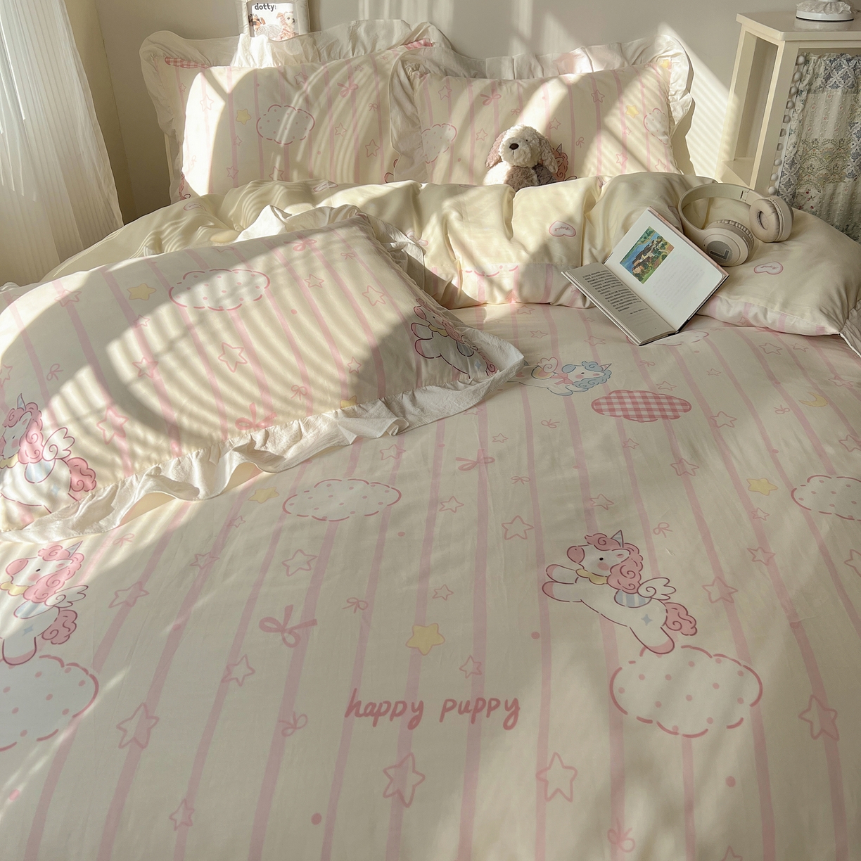 91家纺网 家纺一手货源 找家纺 六巷胡同 2026春夏新款韩系花边款卡通40支13070全棉四件套（第二系列）-风格二 花边梦幻星河马