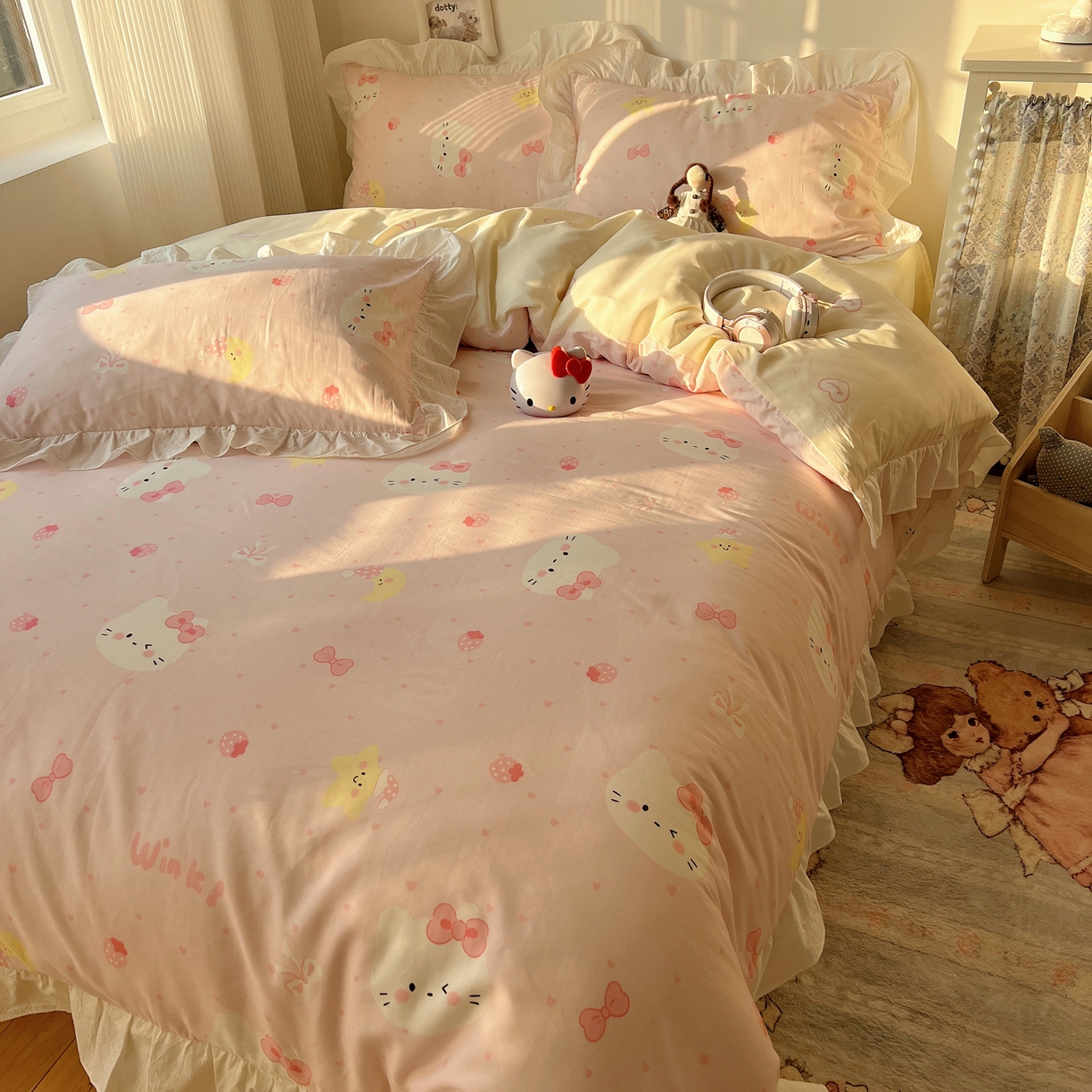 91家纺网 家纺一手货源 找家纺 六巷胡同 2026春夏新款韩系花边款卡通40支13070全棉四件套（第二系列）-风格二 花边粉爱心喵喵