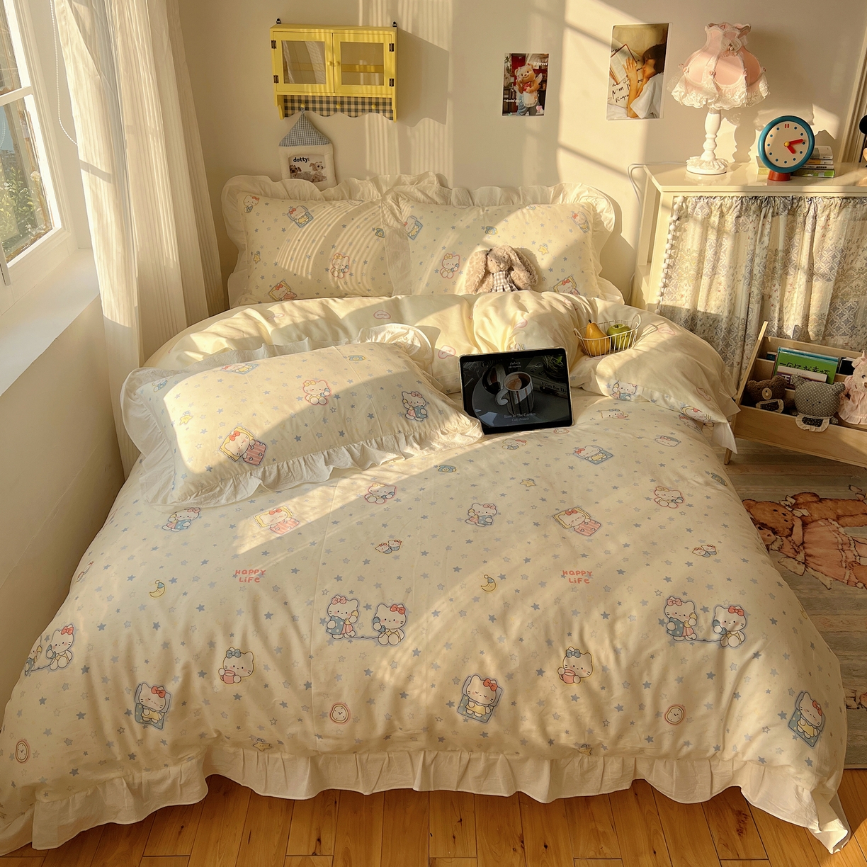 91家纺网 家纺一手货源 找家纺 六巷胡同 2026春夏新款韩系花边款卡通40支13070全棉四件套（第二系列）-风格二 花边蓝星电话喵