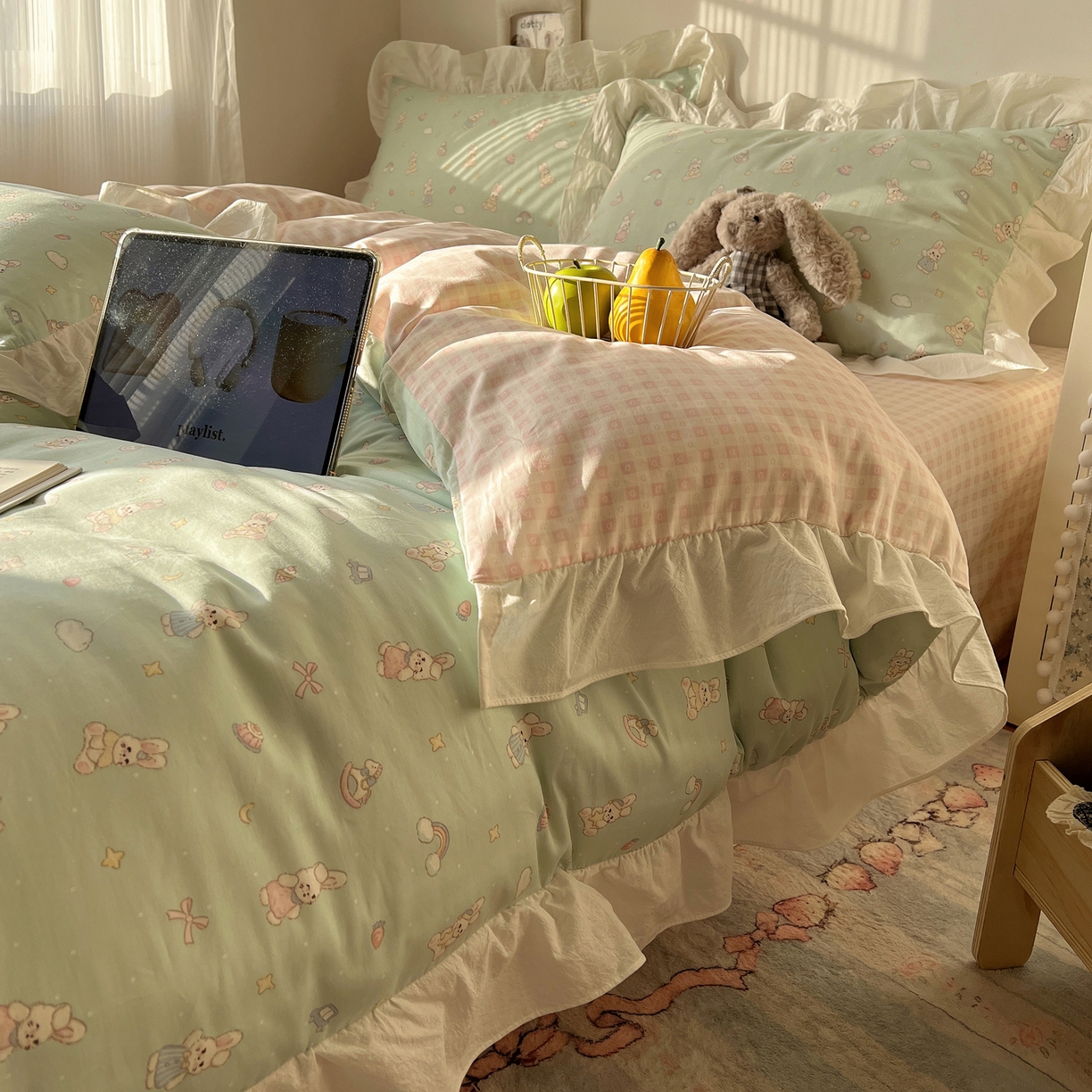 91家纺网 家纺一手货源 找家纺 六巷胡同 2026春夏新款韩系花边款卡通40支13070全棉四件套（第二系列）-风格二 花边萝莉邦尼兔