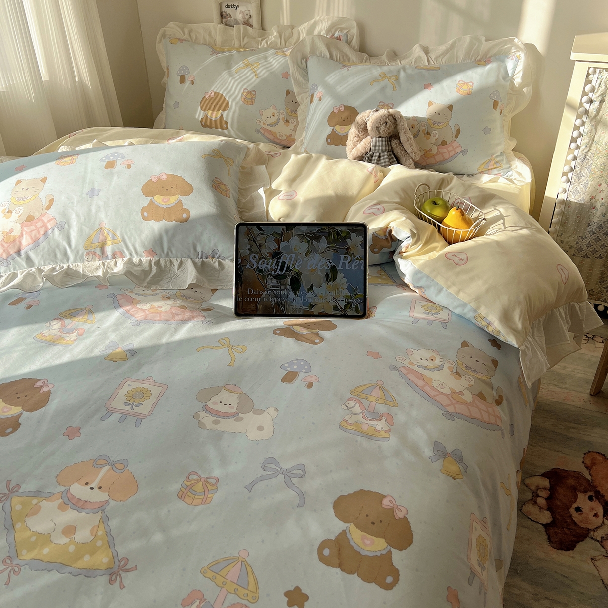 91家纺网 家纺一手货源 找家纺 六巷胡同 2026春夏新款韩系花边款卡通40支13070全棉四件套（第二系列）-风格二 花边猫狗游园会