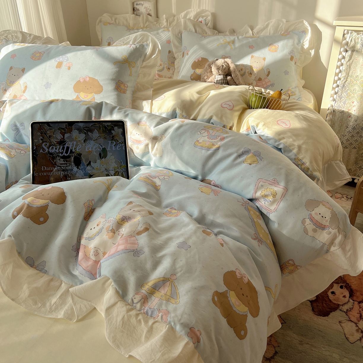 91家纺网 家纺一手货源 找家纺 六巷胡同 2026春夏新款韩系花边款卡通40支13070全棉四件套（第二系列）-风格二 花边猫狗游园会