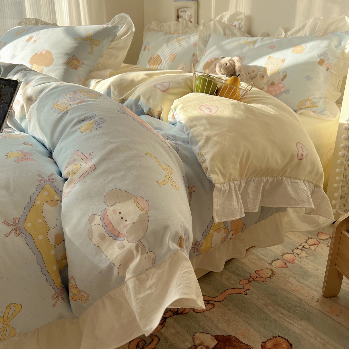 91家纺网 家纺一手货源 找家纺 六巷胡同 2026春夏新款韩系花边款卡通40支13070全棉四件套（第二系列）-风格二 花边猫狗游园会