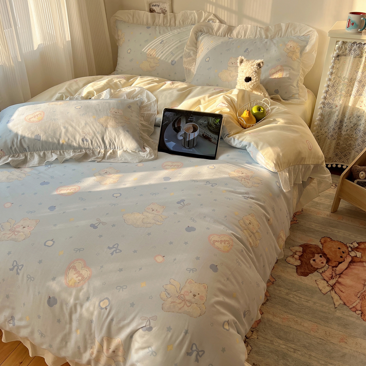 91家纺网 家纺一手货源 找家纺 六巷胡同 2026春夏新款韩系花边款卡通40支13070全棉四件套（第二系列）-风格二 花边萌趣小飞犬