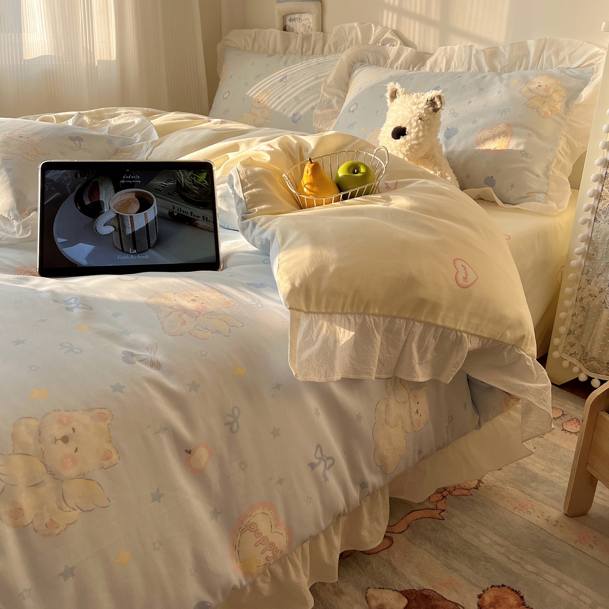 91家纺网 家纺一手货源 找家纺 六巷胡同 2026春夏新款韩系花边款卡通40支13070全棉四件套（第二系列）-风格二 花边萌趣小飞犬