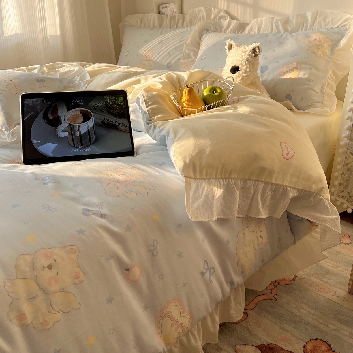 91家纺网 家纺一手货源 找家纺 六巷胡同 2026春夏新款韩系花边款卡通40支13070全棉四件套（第二系列）-风格二 花边萌趣小飞犬