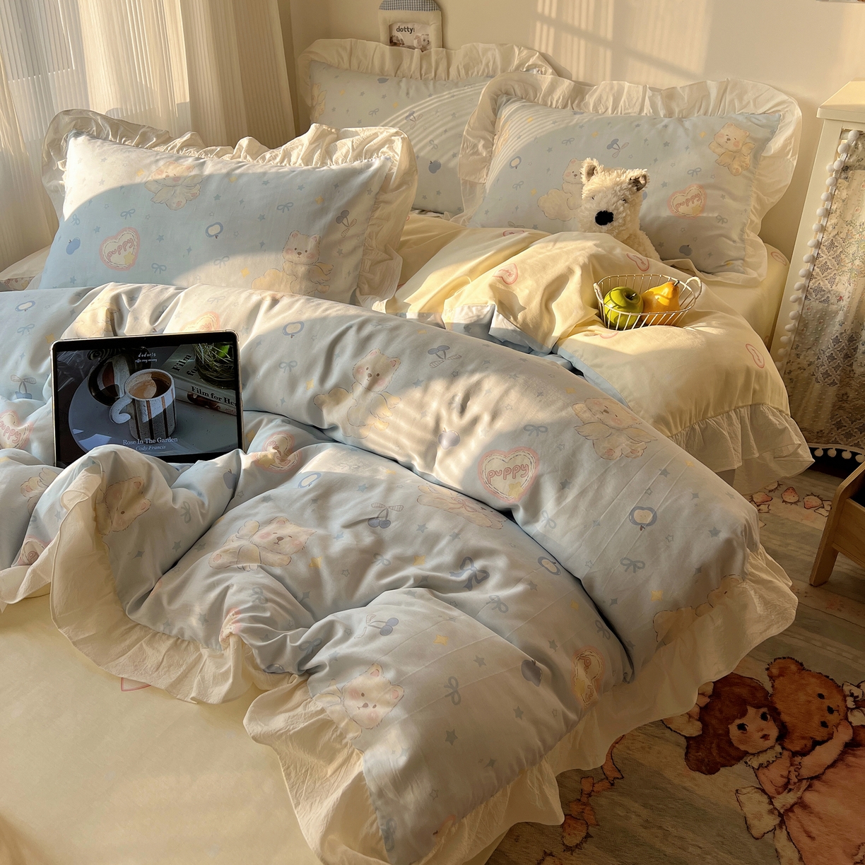 91家纺网 家纺一手货源 找家纺 六巷胡同 2026春夏新款韩系花边款卡通40支13070全棉四件套（第二系列）-风格二 花边萌趣小飞犬