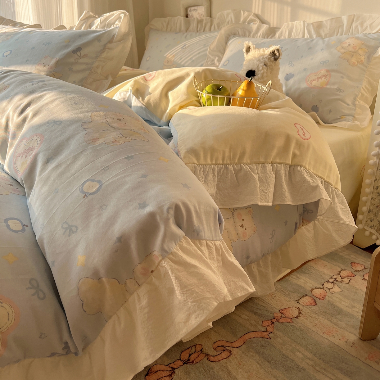 91家纺网 家纺一手货源 找家纺 六巷胡同 2026春夏新款韩系花边款卡通40支13070全棉四件套（第二系列）-风格二 花边萌趣小飞犬