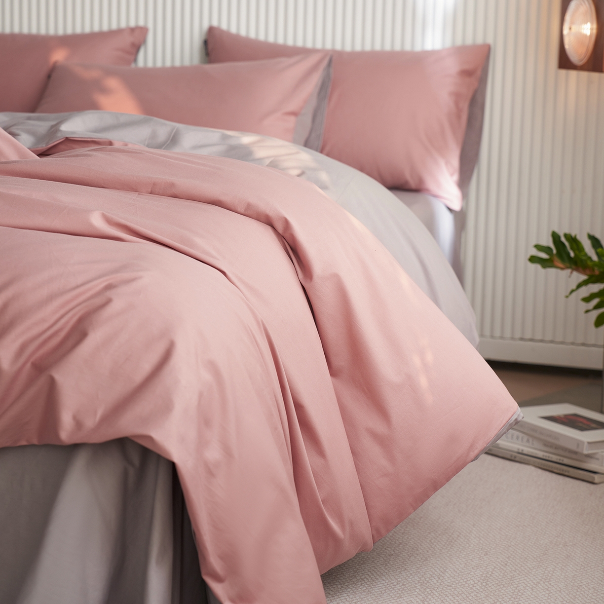 91家纺网 家纺一手货源 找家纺 小懒猪 2026新款13372A类双拼纯色全棉纯棉四件套 （提供买家秀） 豆沙-银灰