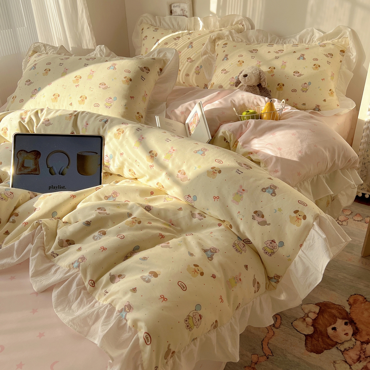 91家纺网 家纺一手货源 找家纺 六巷胡同 2026春夏新款韩系花边款卡通40支13070全棉四件套（第二系列）-风格二 花边气球派希犬