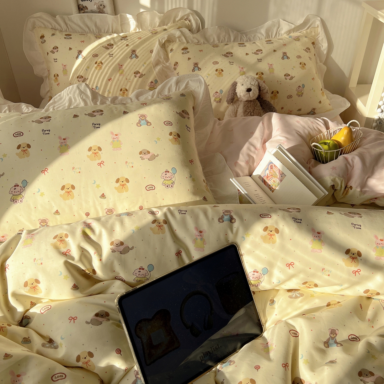 91家纺网 家纺一手货源 找家纺 六巷胡同 2026春夏新款韩系花边款卡通40支13070全棉四件套（第二系列）-风格二 花边气球派希犬