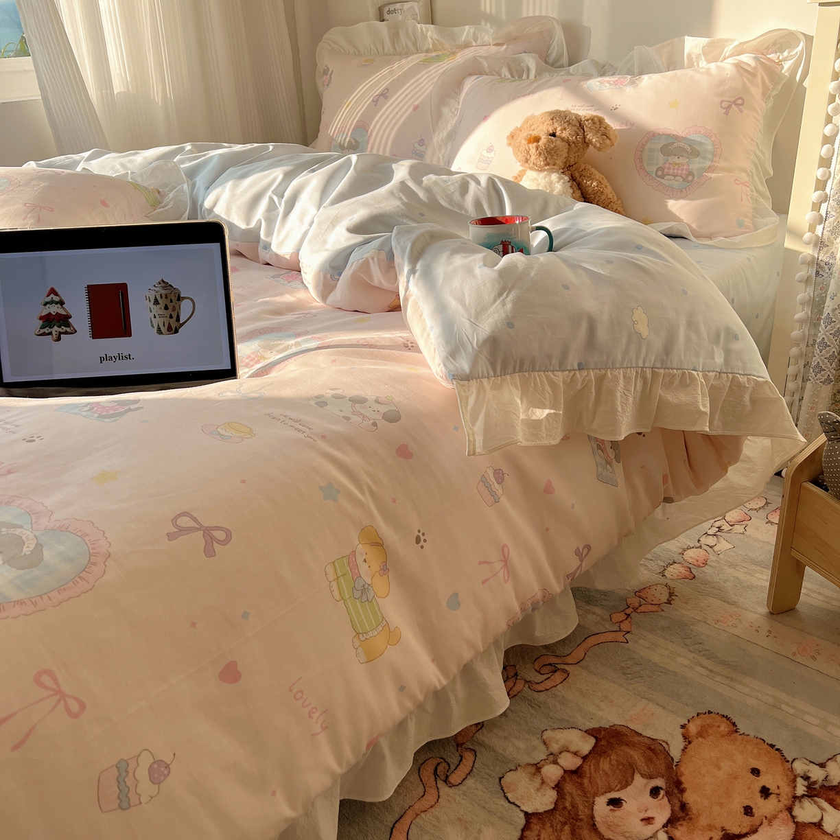 91家纺网 家纺一手货源 找家纺 六巷胡同 2026春夏新款韩系花边款卡通40支13070全棉四件套（第二系列）-风格二 花边小狗茶话会