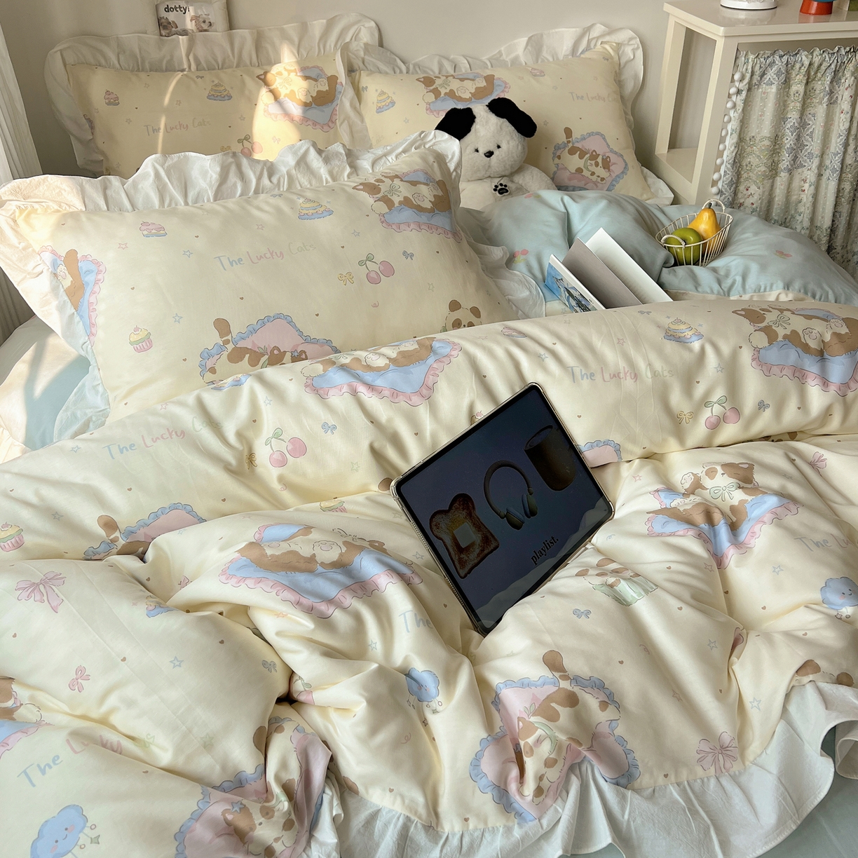 91家纺网 家纺一手货源 找家纺 六巷胡同 2026春夏新款韩系花边款卡通40支13070全棉四件套（第二系列）-风格二 花边慵懒猫咪崽