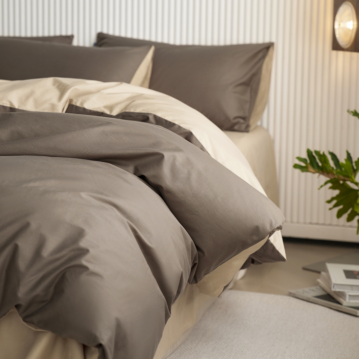 91家纺网 家纺一手货源 找家纺 小懒猪 2026新款13372A类双拼纯色全棉纯棉四件套 （提供买家秀） 深咖-香槟