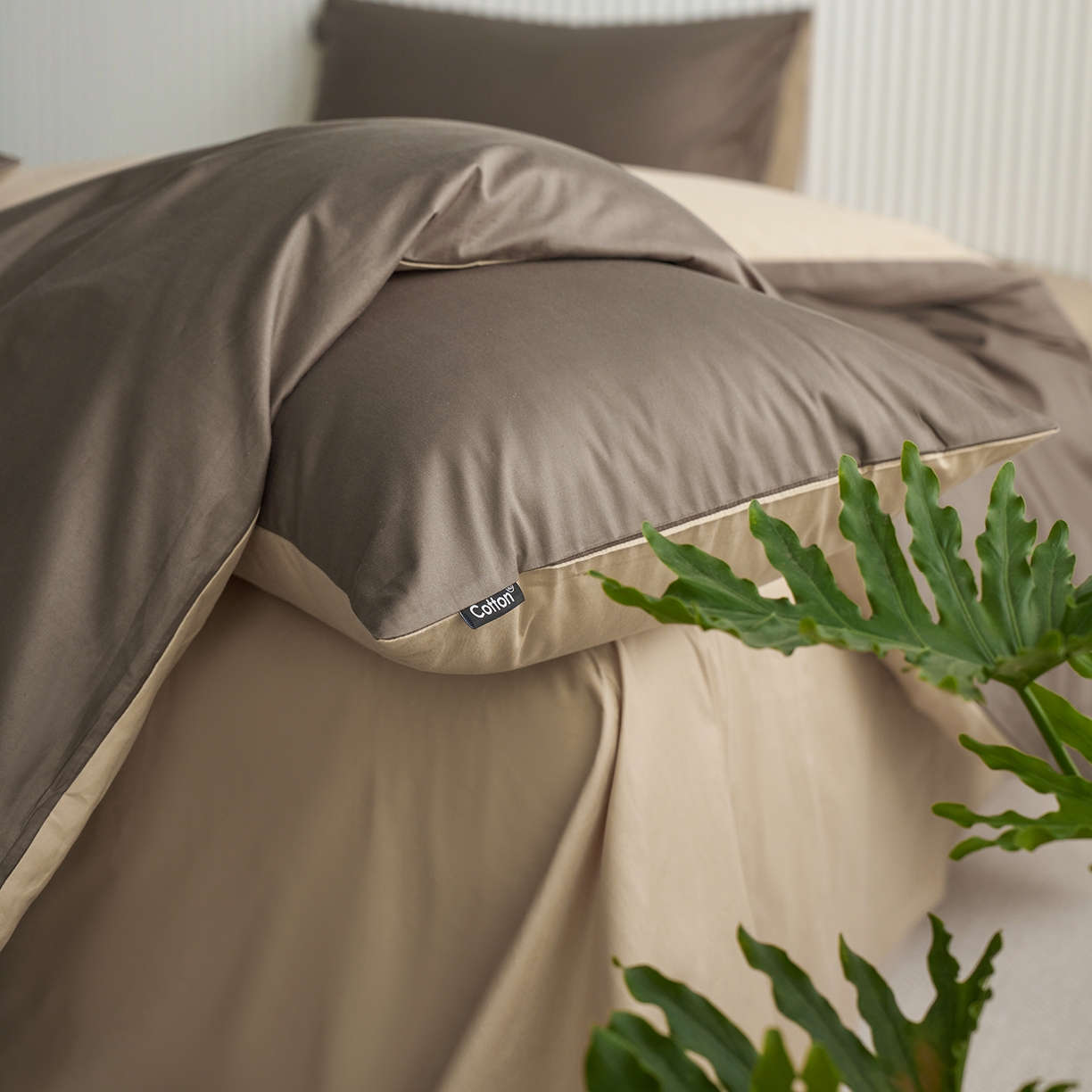 91家纺网 家纺一手货源 找家纺 小懒猪 2026新款13372A类双拼纯色全棉纯棉四件套 （提供买家秀） 深咖-香槟