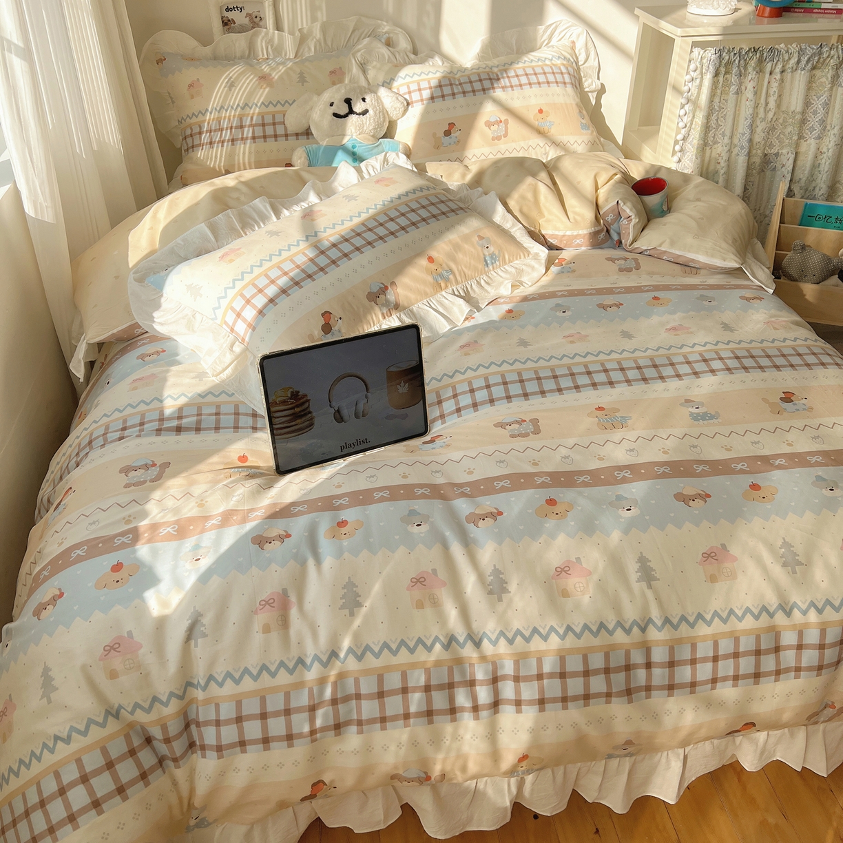 91家纺网 家纺一手货源 找家纺 六巷胡同 2026春夏新款韩系花边款卡通40支13070全棉四件套（第二系列）-风格二 花边费尔岛狗狗