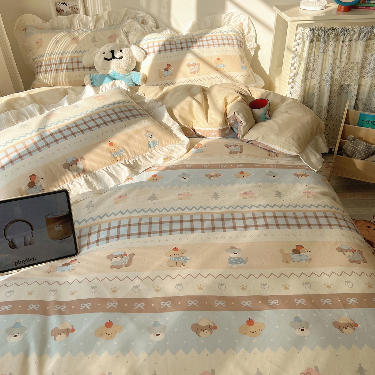 91家纺网 家纺一手货源 找家纺 六巷胡同 2026春夏新款韩系花边款卡通40支13070全棉四件套（第二系列）-风格二 花边费尔岛狗狗