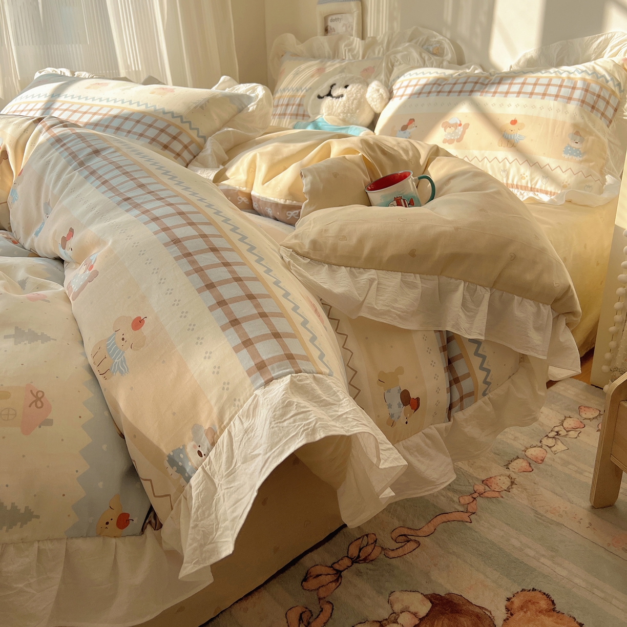 91家纺网 家纺一手货源 找家纺 六巷胡同 2026春夏新款韩系花边款卡通40支13070全棉四件套（第二系列）-风格二 花边费尔岛狗狗