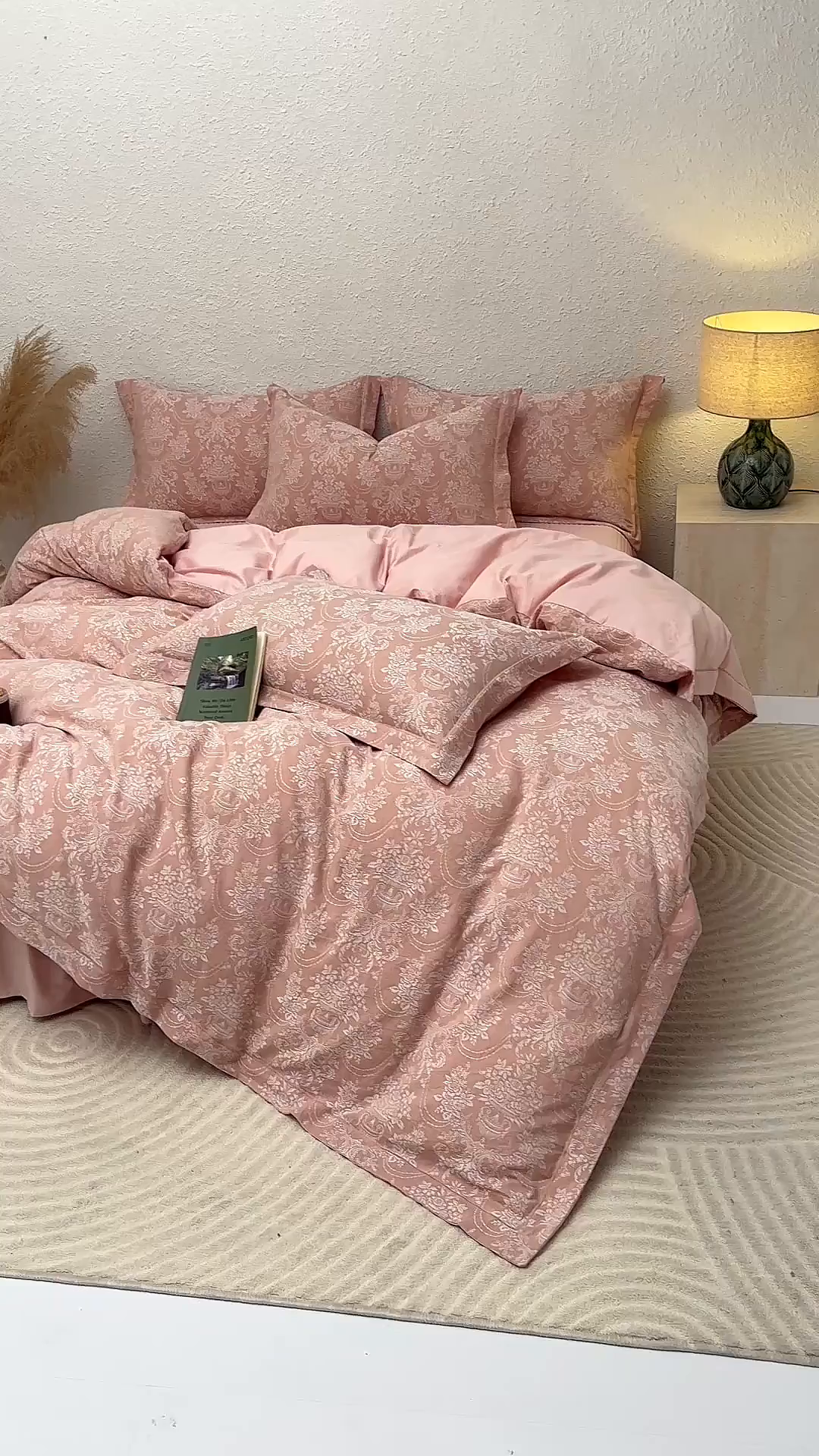 91家纺网 家纺一手货源 找家纺 （总）金艾草 2026新款欧式风雕花全棉纯棉花边床盖四件套