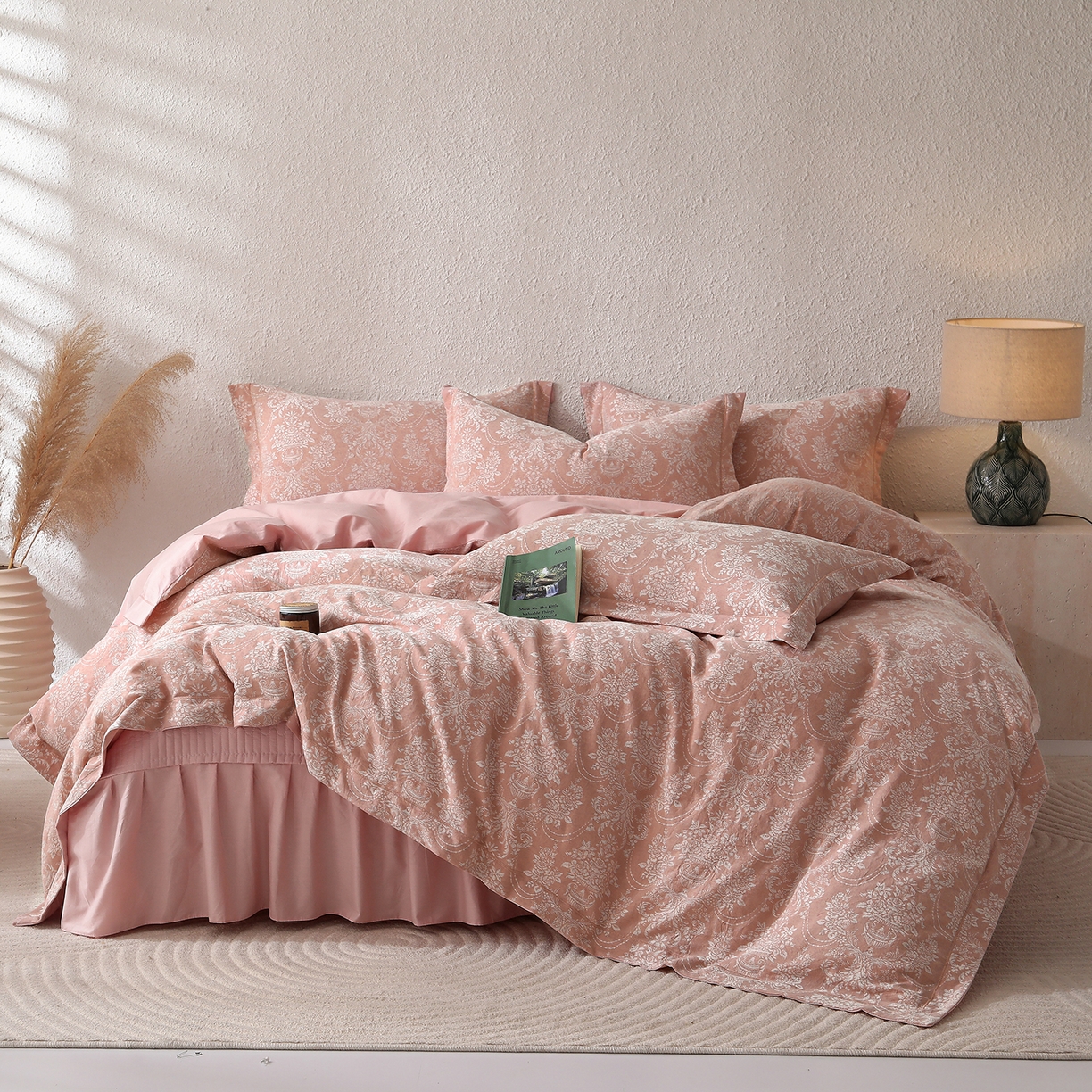 91家纺网 家纺一手货源 找家纺 金艾草 2025新款牛奶绒立体雕花夹棉床盖四件套向日葵-湖蓝