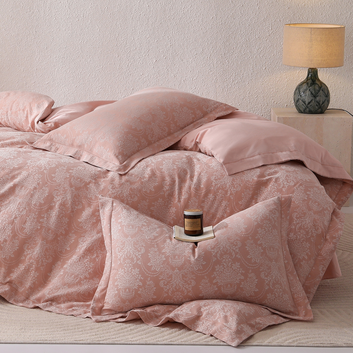 91家纺网 家纺一手货源 找家纺 （总）金艾草 2026新款欧式风雕花全棉纯棉花边床盖四件套