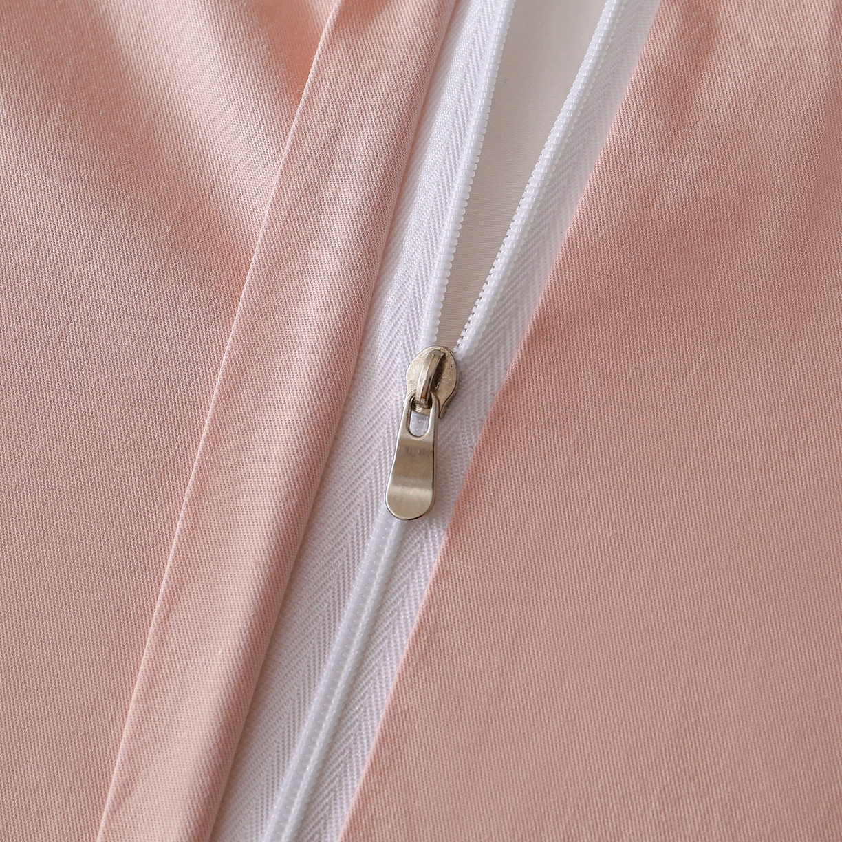 91家纺网 家纺一手货源 找家纺 （总）金艾草 2026新款欧式风雕花全棉纯棉花边床盖四件套