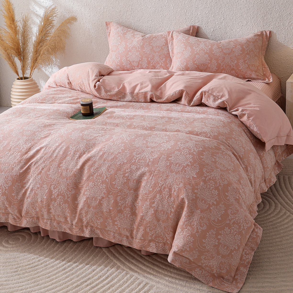 91家纺网 家纺一手货源 找家纺 （总）金艾草 2026新款欧式风雕花全棉纯棉花边床盖四件套