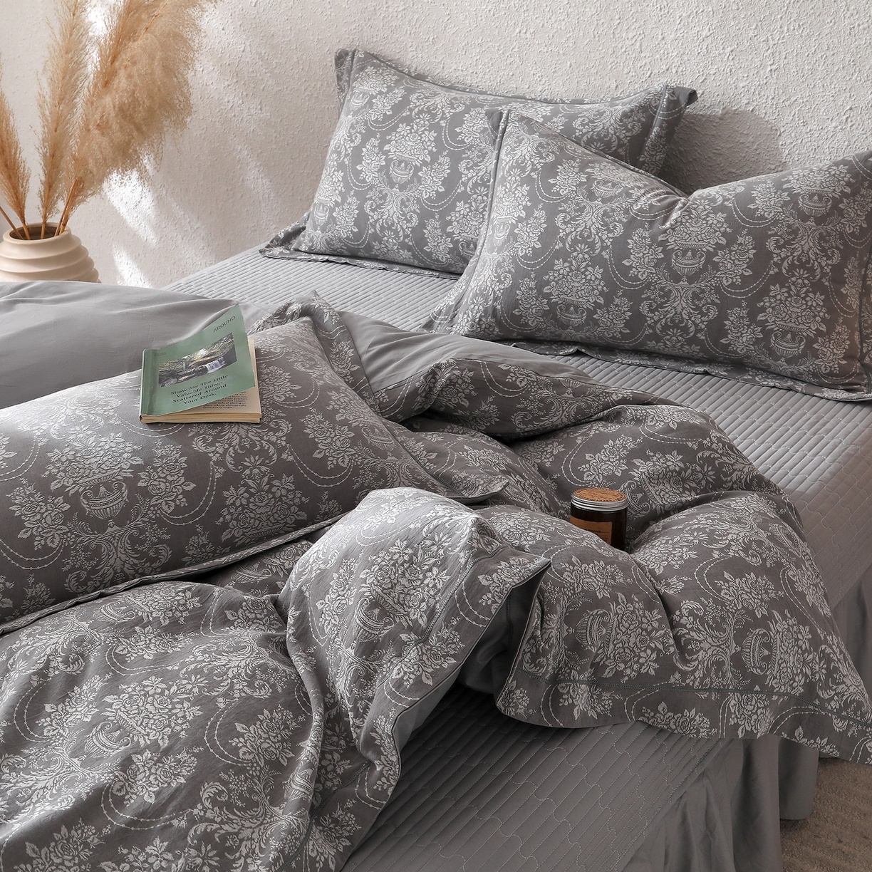 91家纺网 家纺一手货源 找家纺 金艾草 2026新款欧式风雕花全棉纯棉花边床盖四件套 欧花-灰