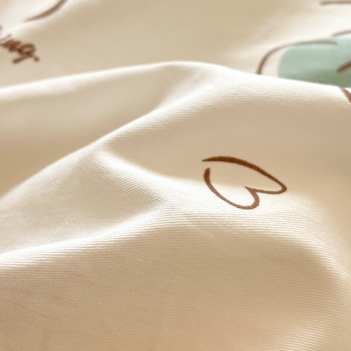 91家纺网 家纺一手货源 找家纺 博雅 2026新款三丽鸥全棉纯棉小版印花四件套 幸福kt