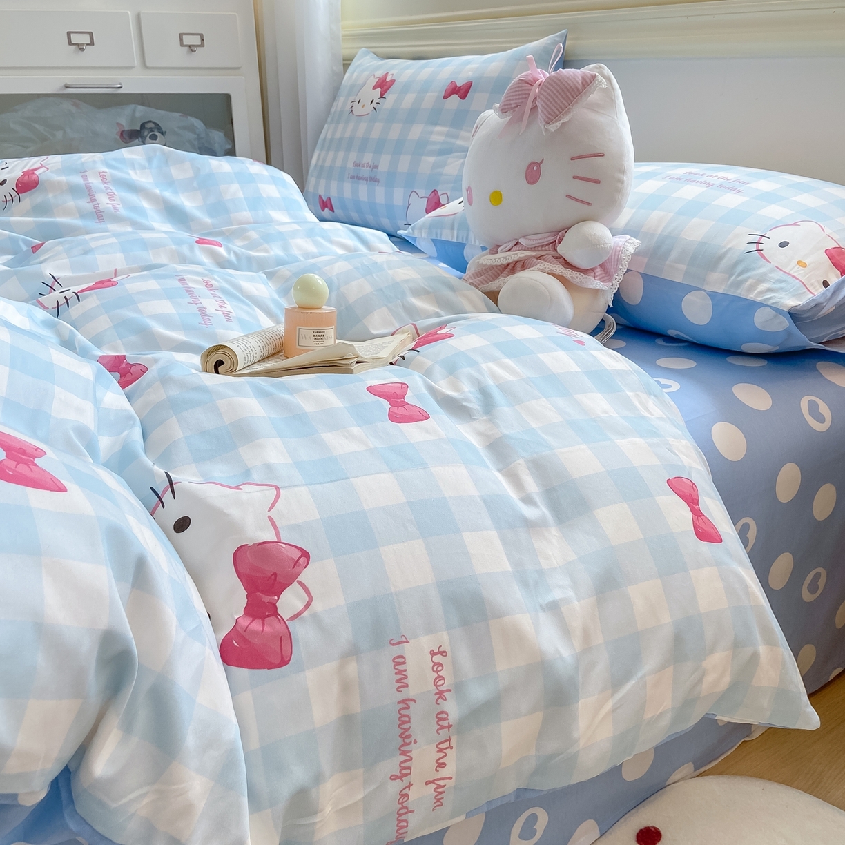 91家纺网 家纺一手货源 找家纺 博雅 2026新款三丽鸥全棉纯棉小版印花四件套 蓝色蝴蝶结KT