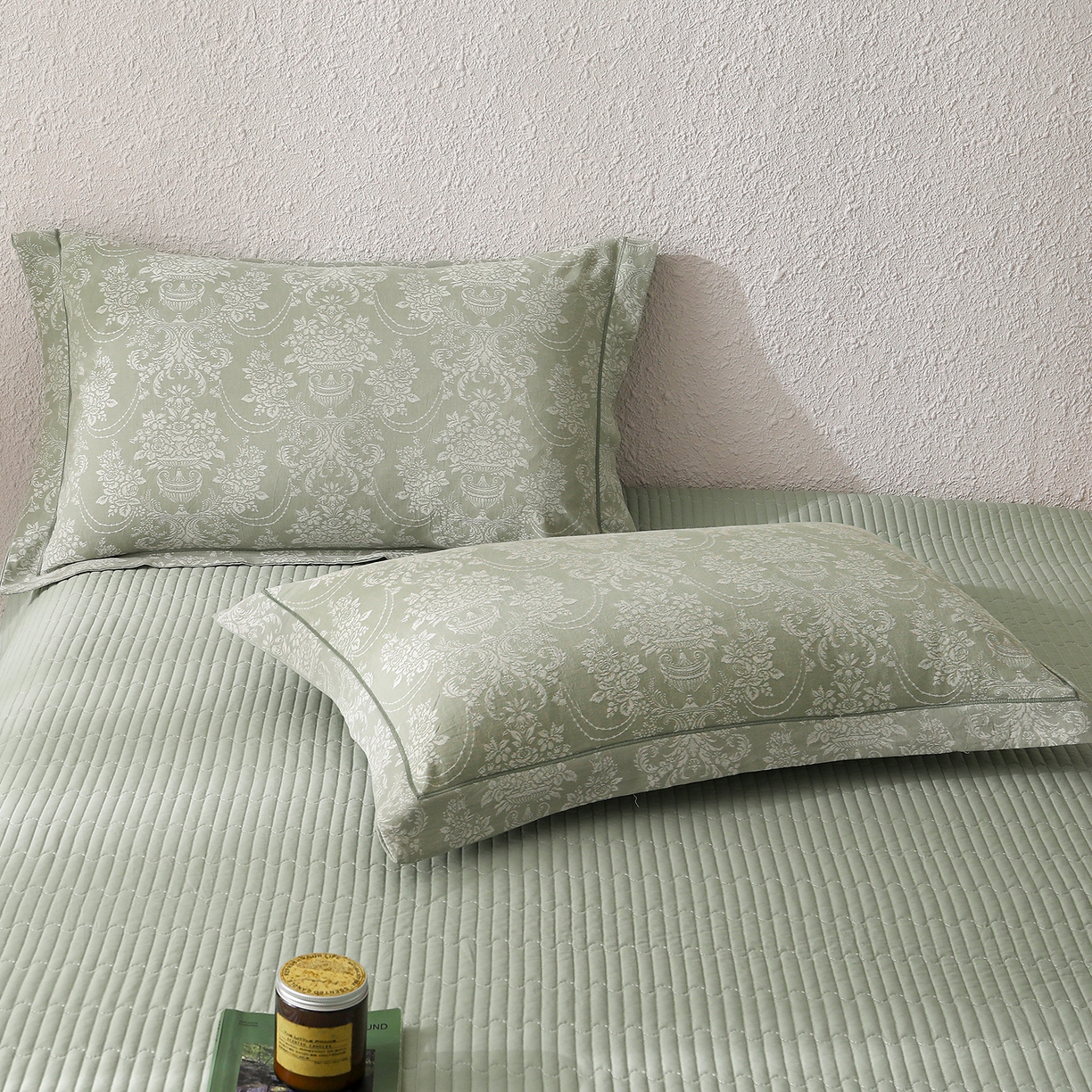 91家纺网 家纺一手货源 找家纺 金艾草 2026新款欧式风雕花全棉纯棉花边床盖四件套 欧花-浅绿