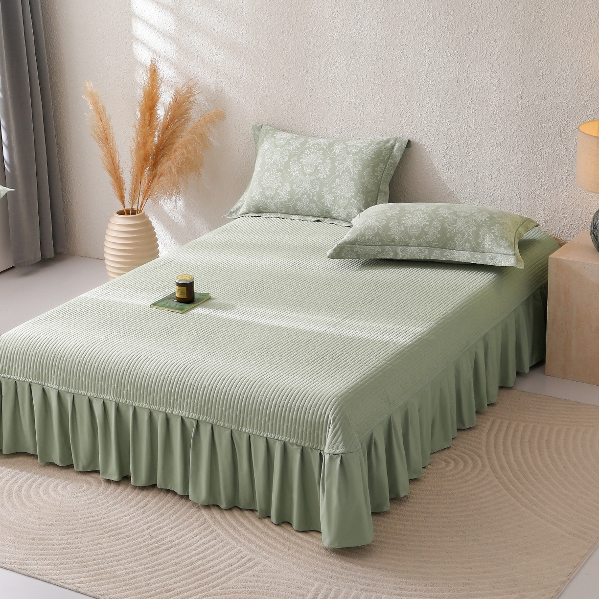 91家纺网 家纺一手货源 找家纺 金艾草 2026新款欧式风雕花全棉纯棉花边床盖四件套 欧花-浅绿