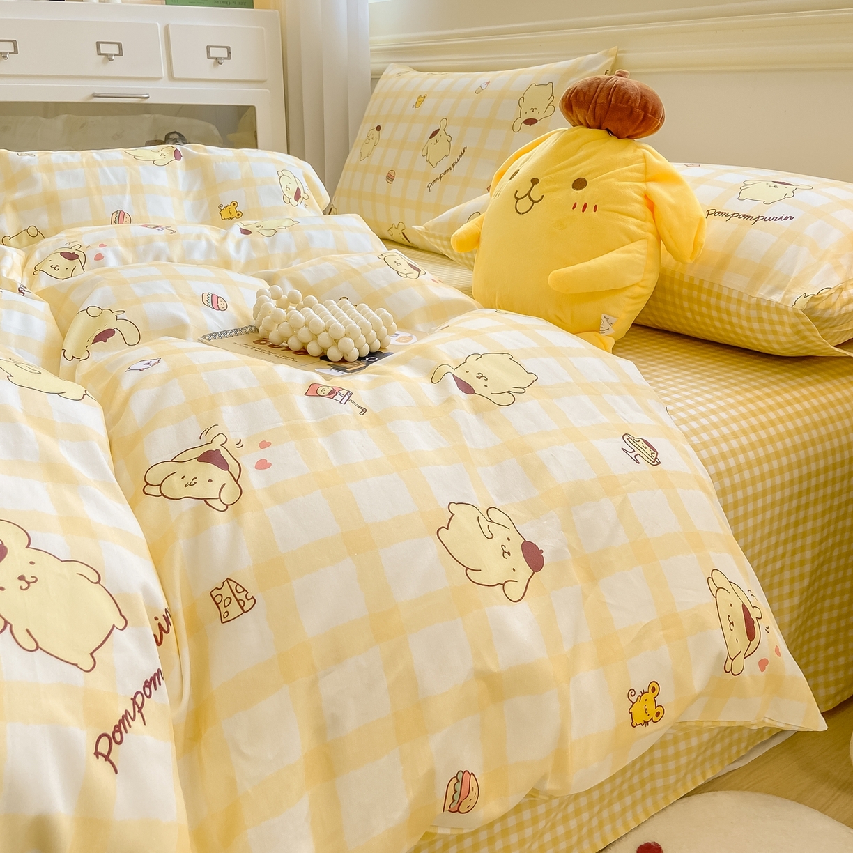 91家纺网 家纺一手货源 找家纺 博雅 2026新款三丽鸥全棉纯棉小版印花四件套 美食布丁狗