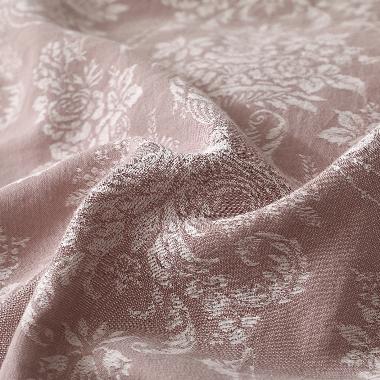 91家纺网 家纺一手货源 找家纺 金艾草 2026新款欧式风雕花全棉纯棉花边床盖四件套 欧花-紫