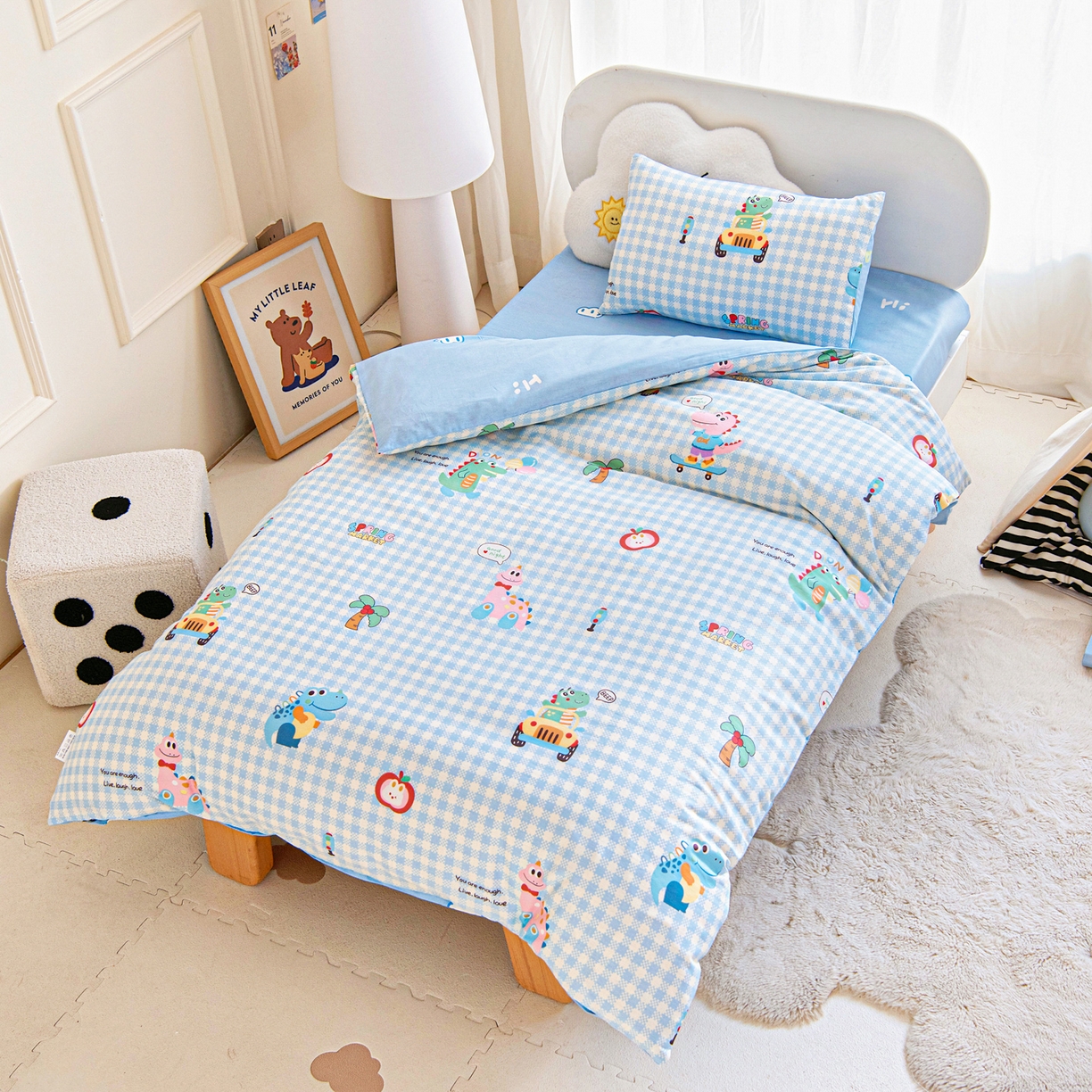 91家纺网 家纺一手货源 找家纺 乐秀家纺 2026新款全棉幼儿园被子三件套卡通纯棉被套被芯六件套 领结小熊