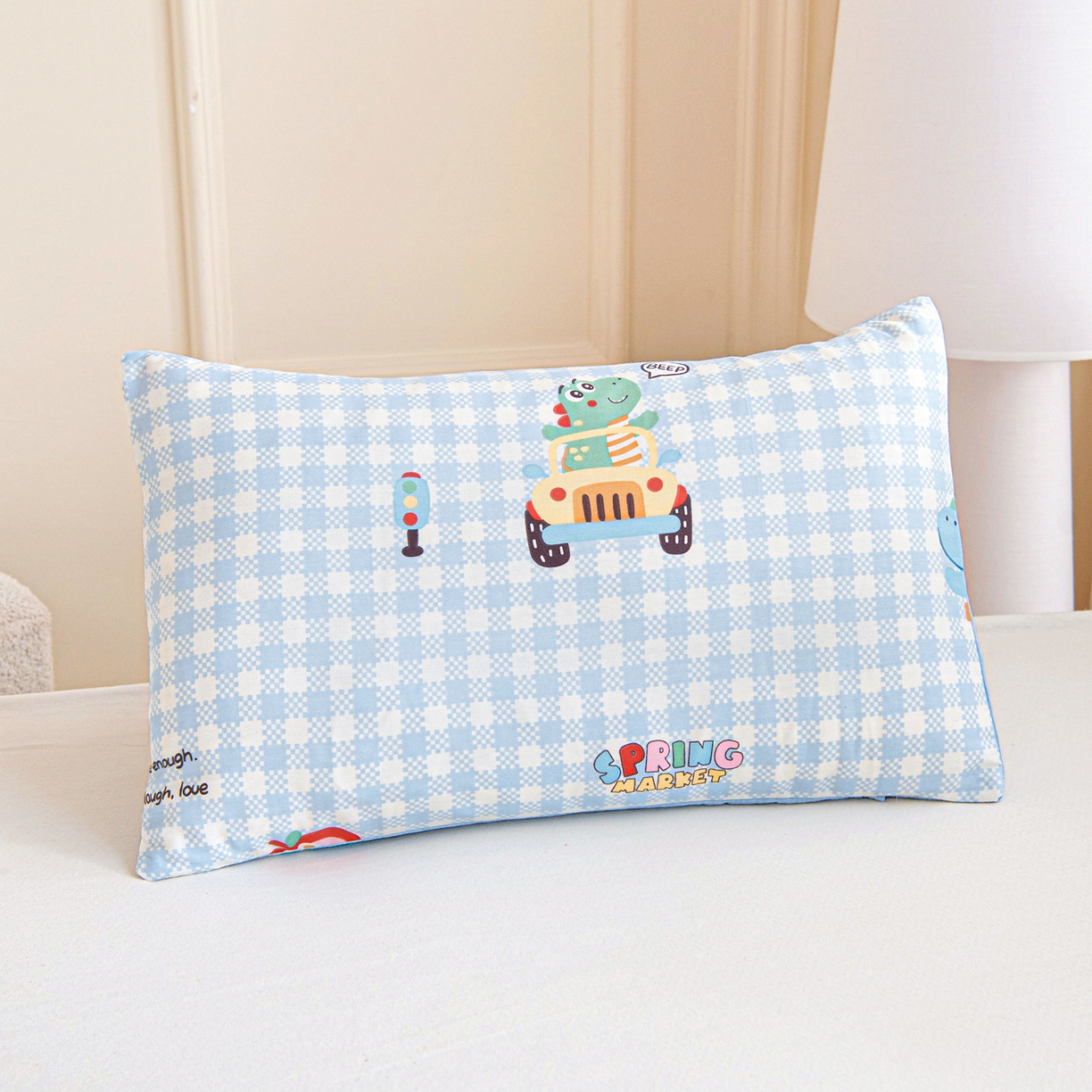 91家纺网 家纺一手货源 找家纺 乐秀家纺 2026新款全棉幼儿园被子三件套卡通纯棉被套被芯六件套 领结小熊