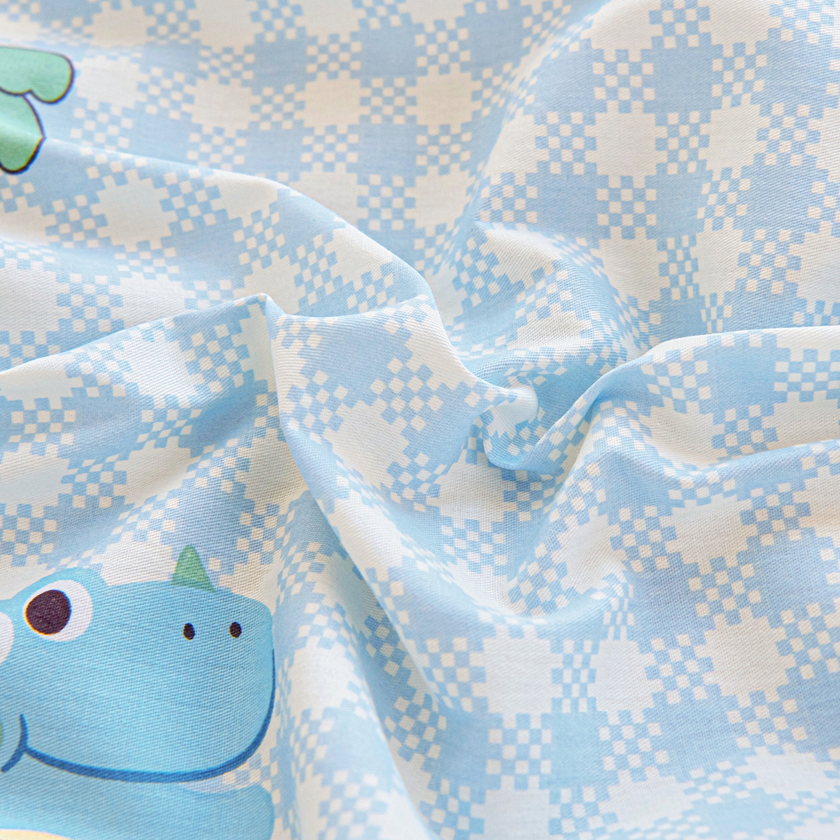 91家纺网 家纺一手货源 找家纺 乐秀家纺 2026新款全棉幼儿园被子三件套卡通纯棉被套被芯六件套 领结小熊