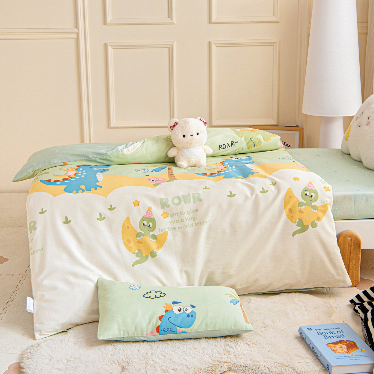 91家纺网 家纺一手货源 找家纺 乐秀家纺 2026新款全棉幼儿园被子三件套卡通纯棉被套被芯六件套 趣味巴士